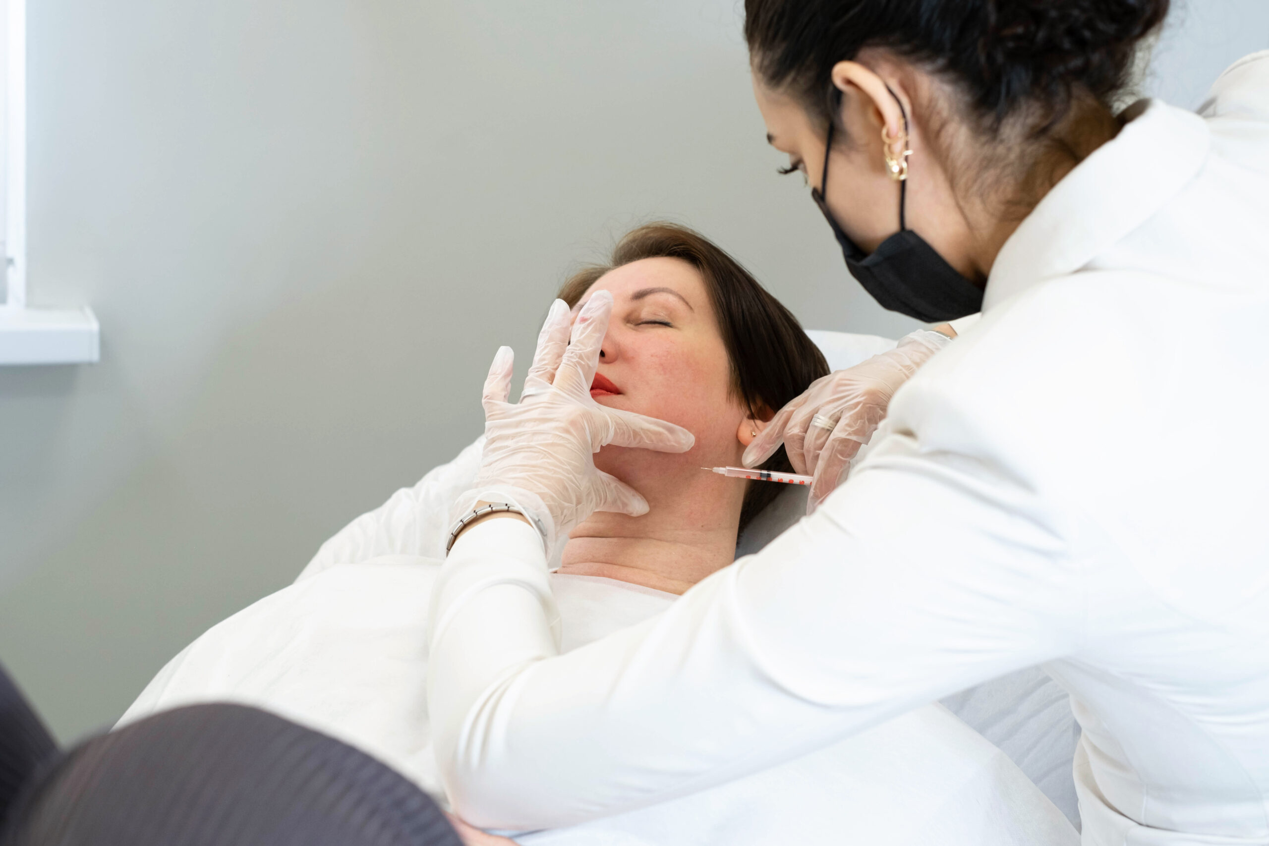 Radiesse jawline contouring procedure performed by Dr. Haitham Al Gzlan