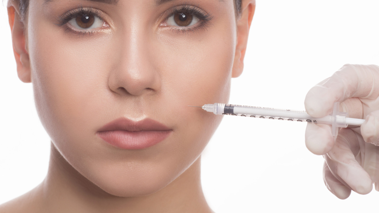 Injectable treatment stimulating collagen